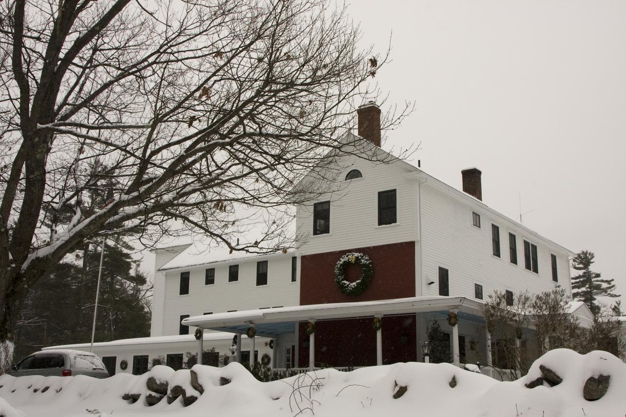 Woodbound Inn Rindge Extérieur photo